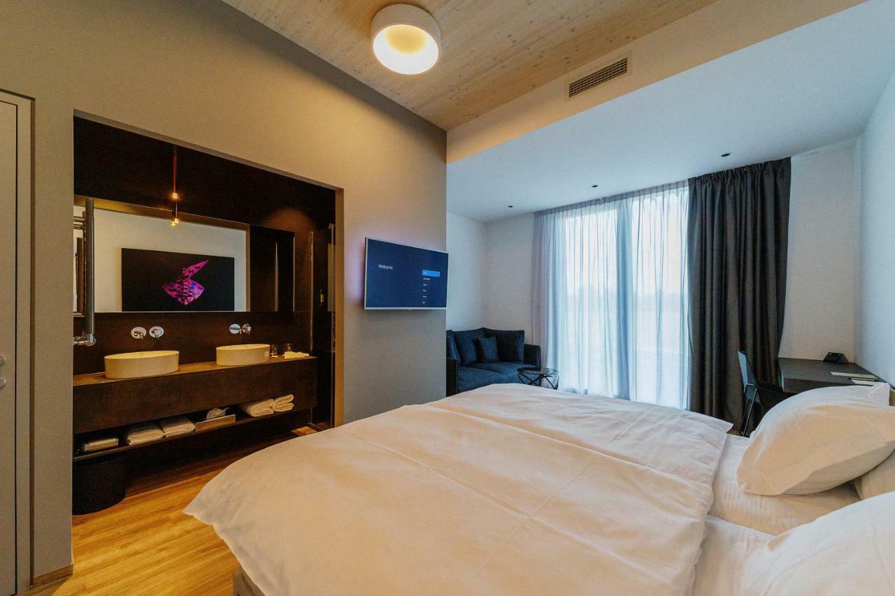 Wud Hotel Ljubljana Ngoại thất bức ảnh